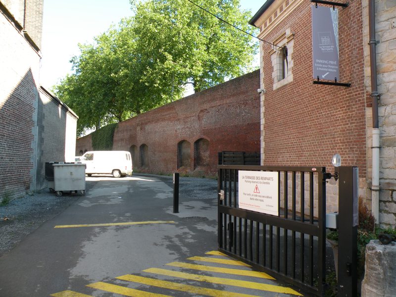  parking de la Terrasse des Remparts